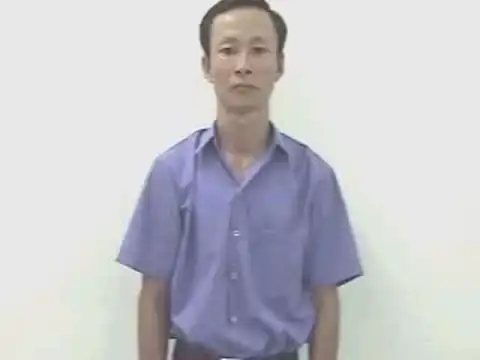Ít - Ngôn Ngữ ký Hiệu - Vùng miền Bình Dương - Phân loại Tính cách - Tính chất