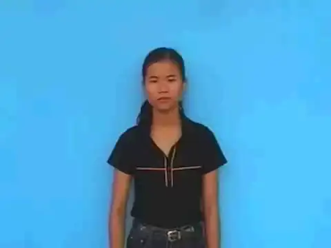 Lớp của tôi có 50 hs: 1 lớp trưởng và 2 lớp phó. - Ngôn Ngữ ký Hiệu - Vùng miền Thành Phố Hồ Chí Minh - Phân loại