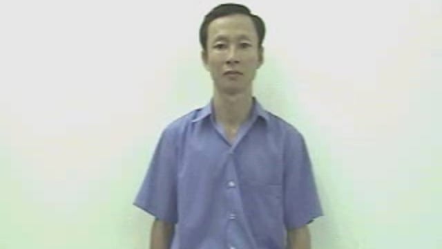gà con