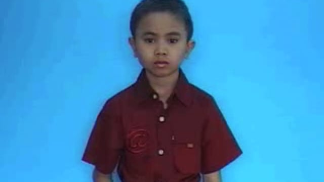 thò thụt